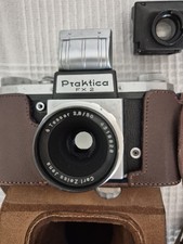 Spiegelreflex Kamera PRAKTICA FX2 mit  Prismensucher und Ledertasche 
