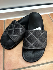 NEU + Etikett - robuste schwarze Damen  Badeschuhe mit Silber-Glitzer Gr.39/40