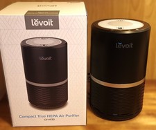 Levoit LV-H132 Compact HEPA Air Purifier mit Aktivkohlefilter.