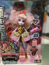 Monster High Cupid Scary Sweet Birthday Doll Mattel 2025