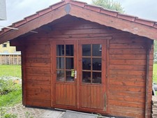 Blockhaus/Gartenhaus aus Holz mit Dachziegeln – sehr guter Zustand - Wetterfest