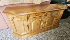 Sideboard 4-türig mit zwei Schubkästen eiche rustikal (gebraucht)