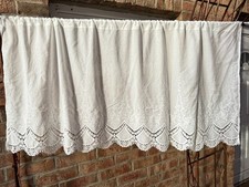 Hochwertige Scheibengardine