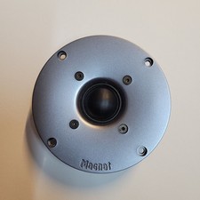 Magnat Monitor Supreme