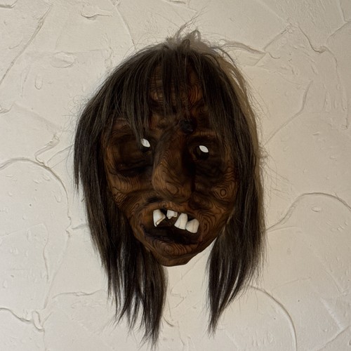 Holzmaske handgeschnitzt hexe - holzmaske,