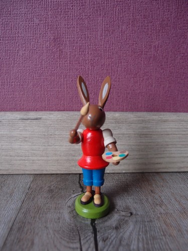Holz osterhase mit - osterhase, pinsel