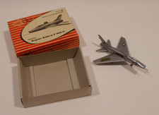 Busch Plastic  - Serie B - 303  Düsenjäger Super Sabre F 100C  - 1 : 175  - OVP