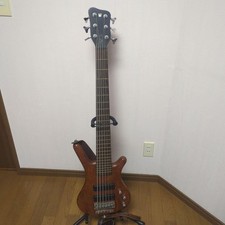Warwick 6-saitige Bass
