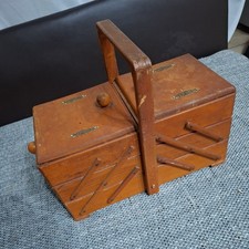 Alte Holzkiste Schatulle Truhe Nähkasten Handarbeit um 1960