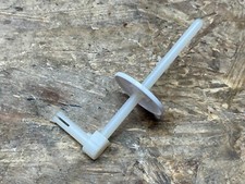 Nähgarnhalter für Nähmaschine Singer Curvy 8770