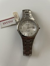 Pulsar  Herren Armbanduhr silber Titan Edition Saphirglas wasserdicht NEU