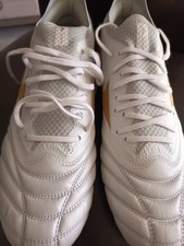 Mizuno Morelia Neo Made In