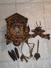 Ältere Kuckucksuhr aus Holz