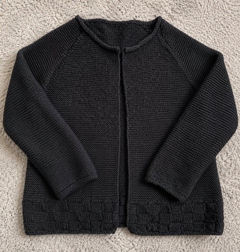 Handgestrickte schwarze aran - handgestrickte,
