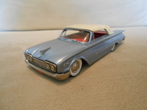 1960 ford sunliner - ",