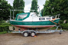 Ehemaliger Motorsegler, inklusive Sliptrailer