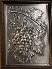 Metallrelief Weintrauben Figur