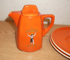 J.J. Darboven Kaffeekanne und 2 Untertassen Seltmann Weiden orange Werbung