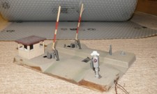 K23  Piko Kibri  o.a.l Hersteller Bahnübergang Blech