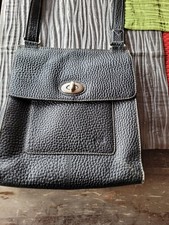 VOI Damen Lederhandtasche