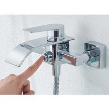 Badewannenarmatur Wasserfall