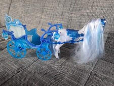 Pferdekutsche Mit Zauberpferd