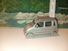 Suzuki Wagon R komplett Metall Modellauto silberfarben Hersteller ?