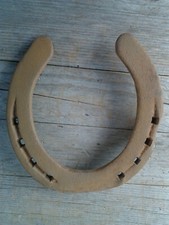 echtes getragenes Hufeisen aus