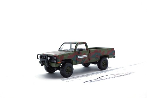 Chevrolet military - -,