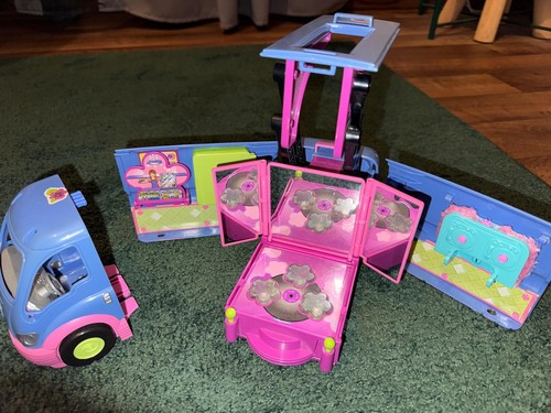 Mattel 2004 polly pocket party - polly,