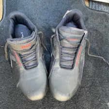 Turnschuhe, schwarz, Gr. 44