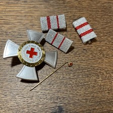 Konvolut Orden Rotes Kreuz  Ehrenkreuz mit Feldspangen Und Miniatur Silber RK77