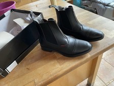 Bronzer, Reitstiefelletten