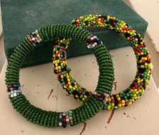 Afrikanische Glasperlen Armreifen - Handarbeit aus Ruanda