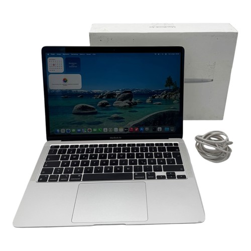 Macbook air 8c - 13", m1