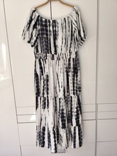 Damen Volant-Kleid Gr 52/54