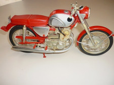 Revell Motorrad 1/8 HONDA CB72 / CB 77 Standmodell Rarität der ca.  1967 Jahre