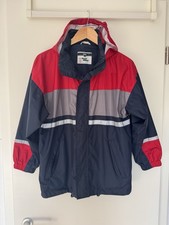 TCM tolle Regenjacke mit Kapuze Gr. 146/152 in Rot/Grau/Bau