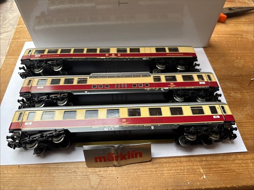 Märklin personenwagen - 3x,