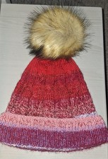 Hübsche Bommelmütze,Neu!   Kunstfellbommel abknöpfbar, handgestrickt , 50-60 cm 