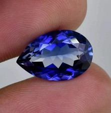 35 CT Natürlich Blauer Saphir