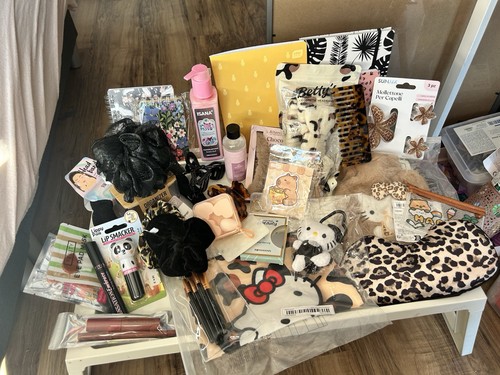 Hello kitty beauty - hello,