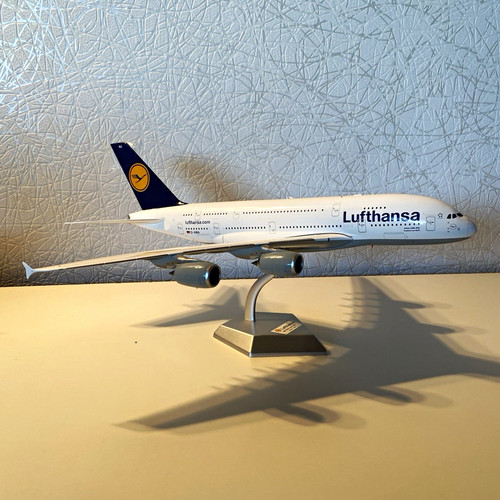 Lufthansa airbus a380 aima - airbus, d-aima