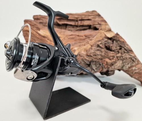 Daiwa black widow 2500 - black, br