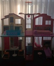 Mattel DLY32 Barbie 3 Etagen