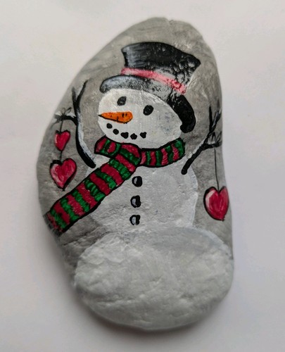 Bemalter stein schneemann - bemalter,
