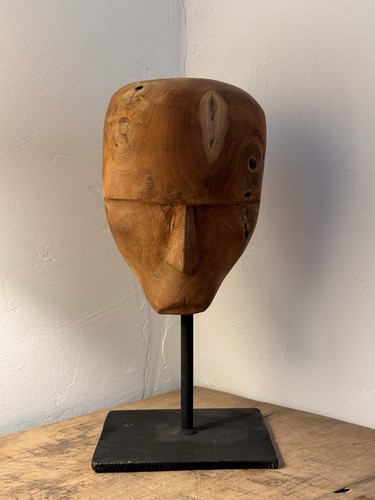 Handgeschnitzte holzskulptur - handgeschnitzte,