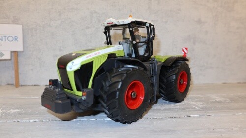 Siku 6788 claas - 1:32,,