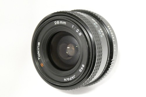 Tokina mm objektiv - /,