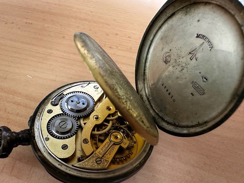 Alte taschenuhr 1900 silber - um,